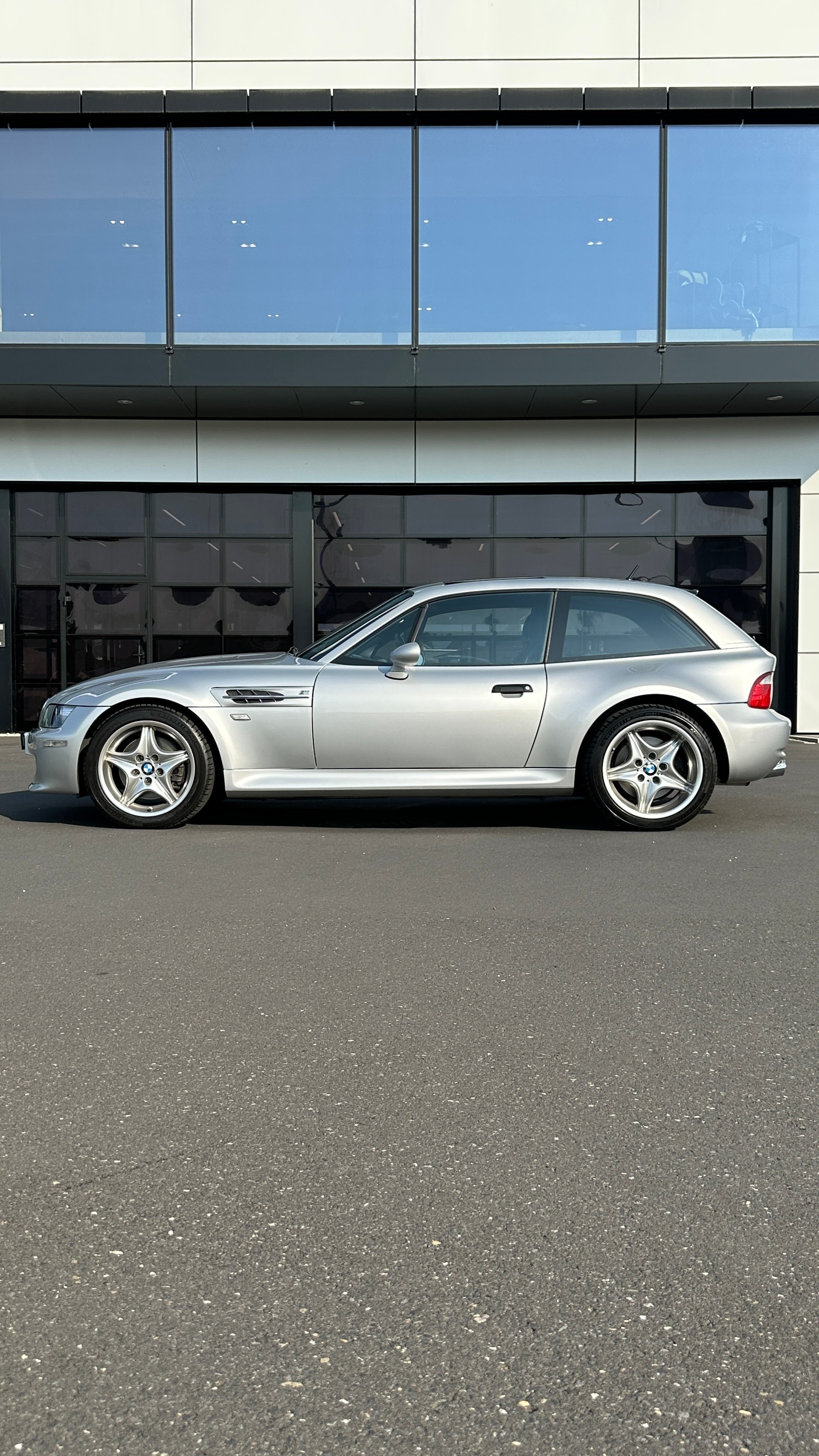 BMW M Coupé-showroom-element-2