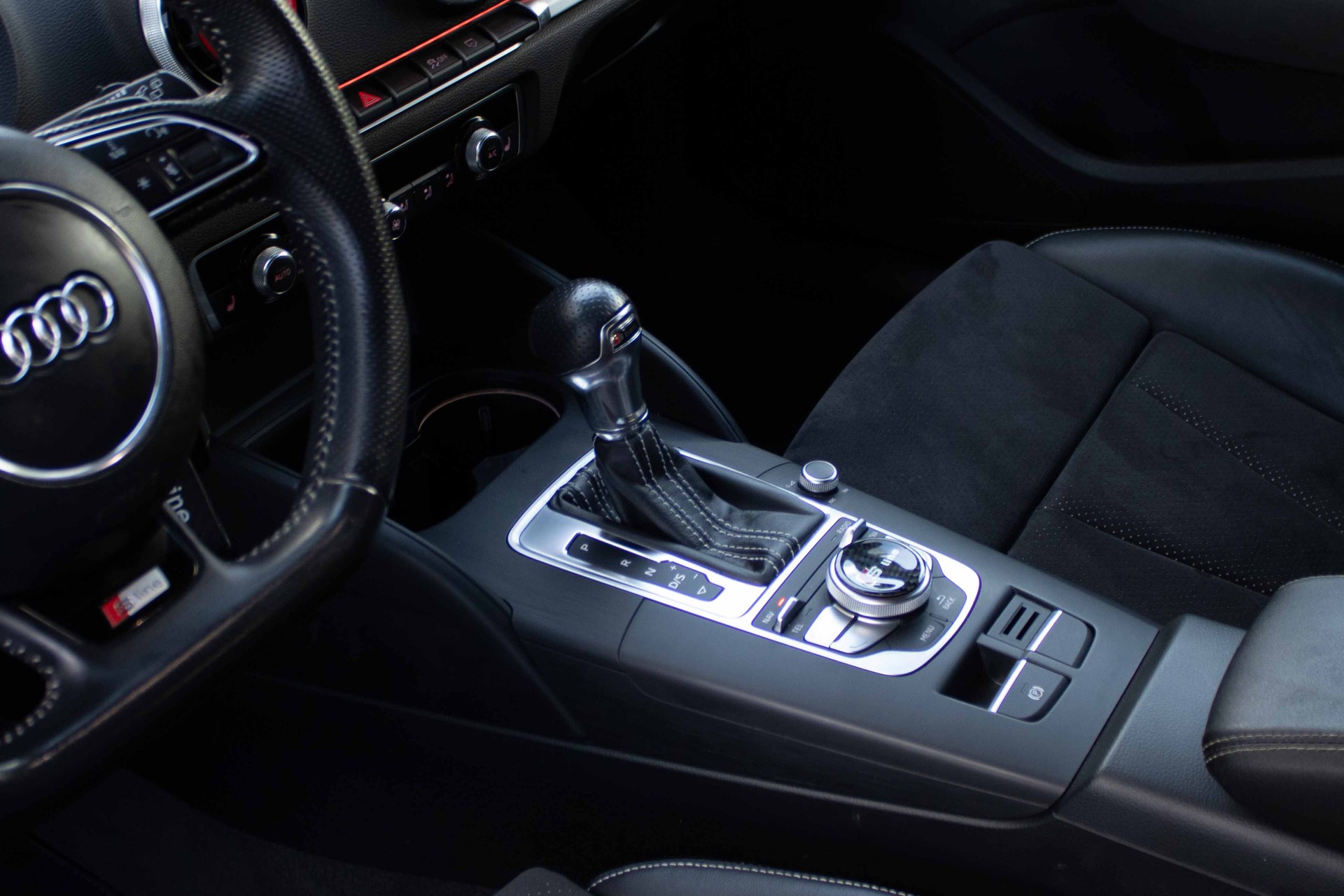 AUDI A3 Sportback 2.0 TDI S Line quattro S-tronic-image-10