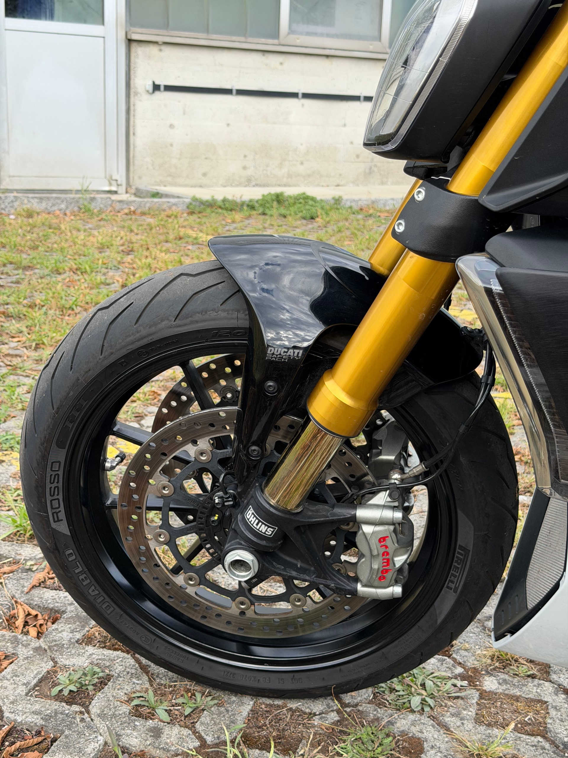 DUCATI Diavel 1260 S-image-11