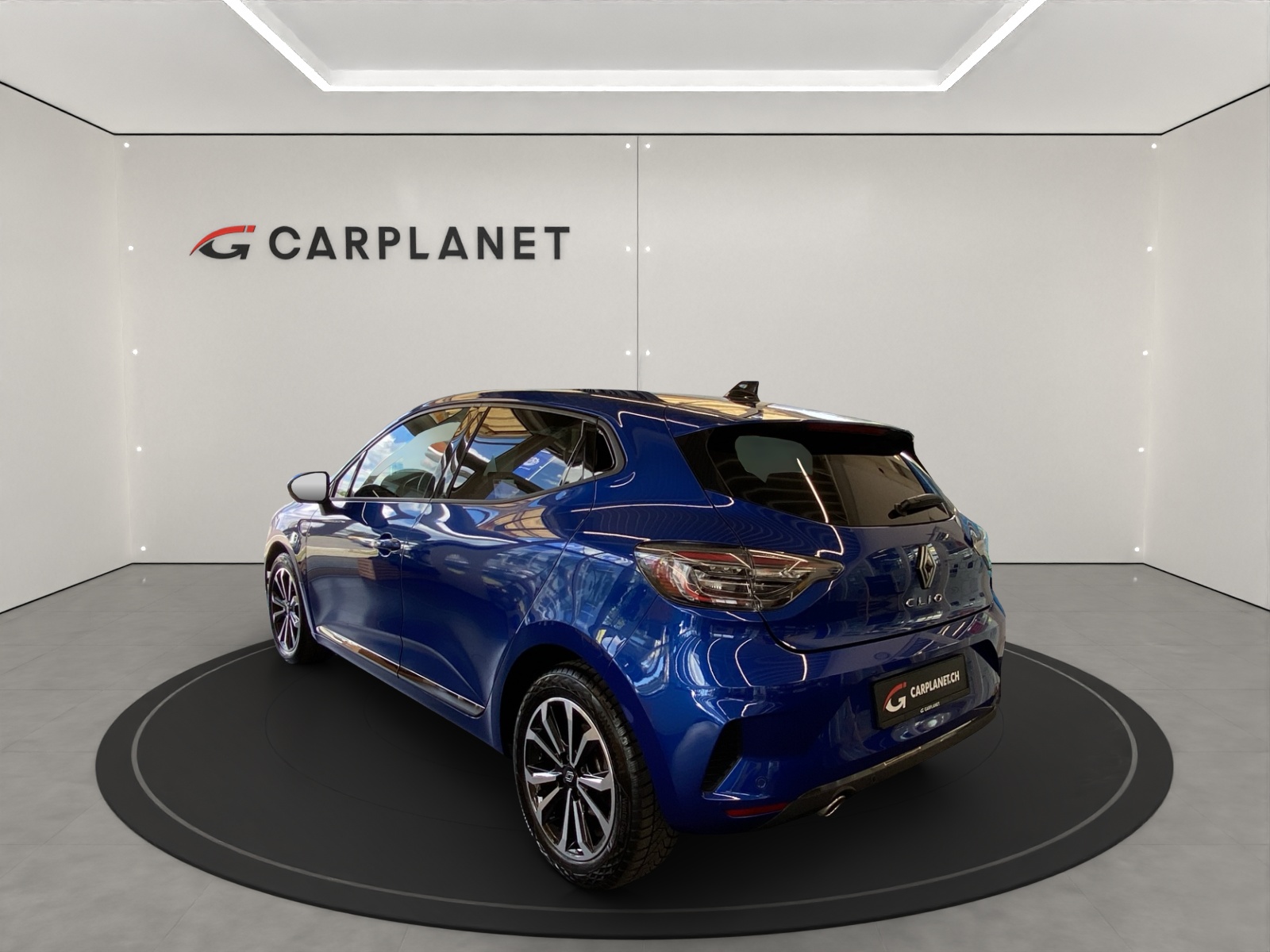 RENAULT Clio 1.0 TCe techno CVT-showroom-element-3