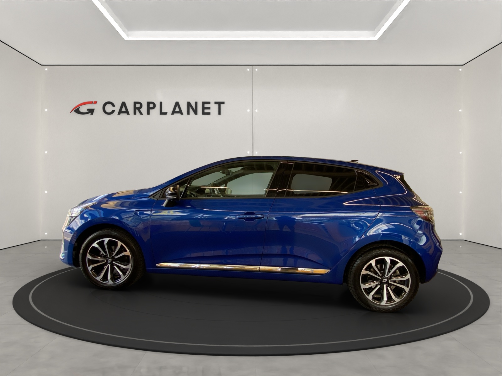 RENAULT Clio 1.0 TCe techno CVT-showroom-element-2