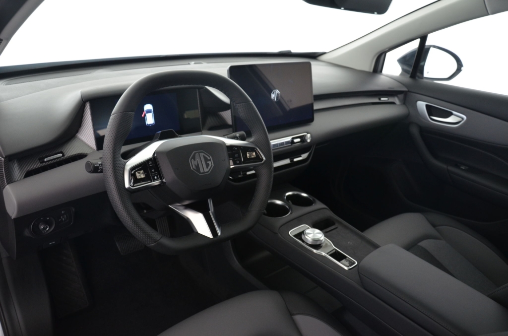 MG 4 EV 64kWh Premium Facelift-image-10
