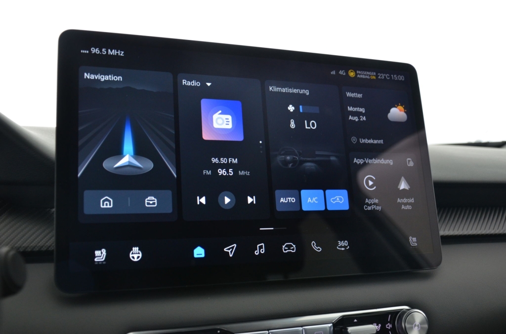 MG 4 EV 64kWh Premium Facelift-image-16