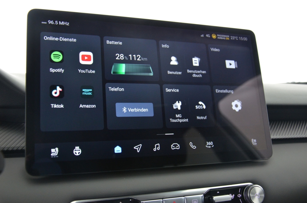 MG 4 EV 64kWh Premium Facelift-image-17