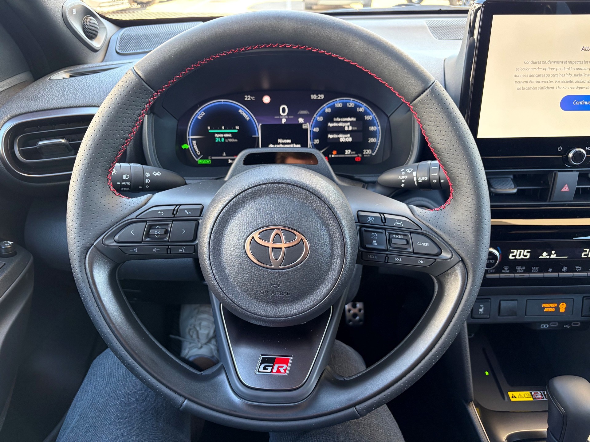 TOYOTA Yaris Cross 1.5 GR Sport e-CVT (Facelift)-image-10