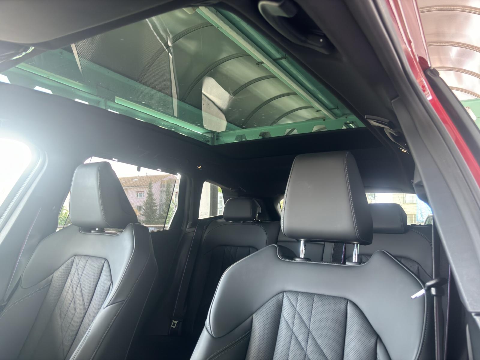 BMW X3 M50i-image-16