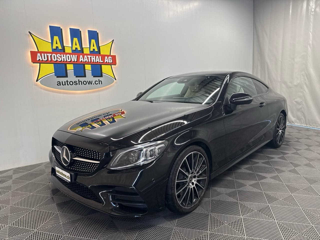 MERCEDES-BENZ C 300 d Coupé AMG Line 9G-Tronic
