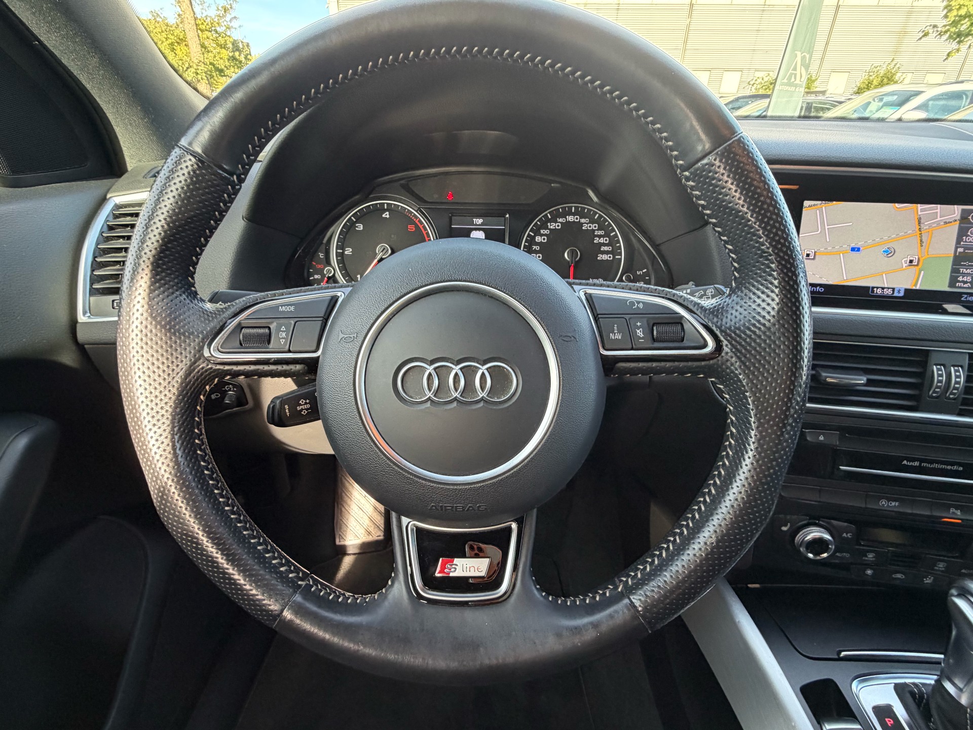 AUDI Q5 2.0 TDI quattro S-tronic-image-14