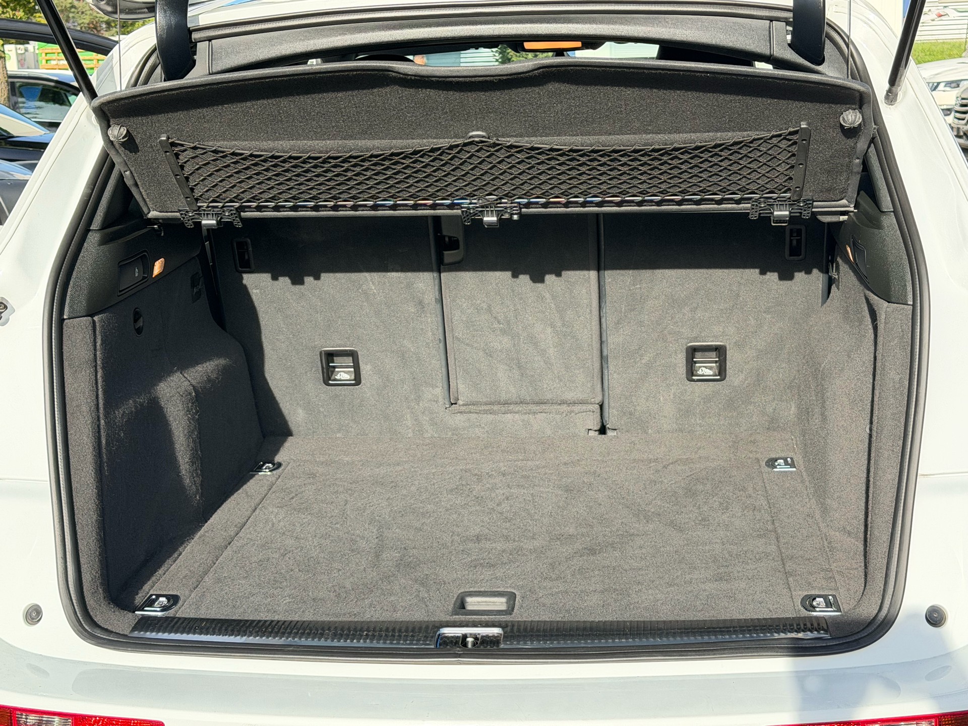 AUDI Q5 2.0 TDI quattro S-tronic-image-28