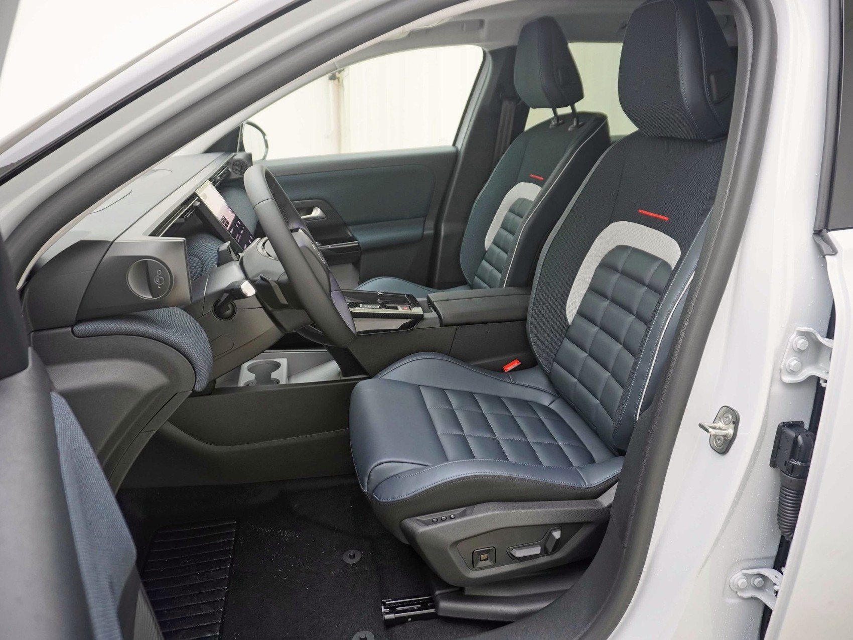 CITROEN C5 Aircross 1.2 Hybrid Max-image-6