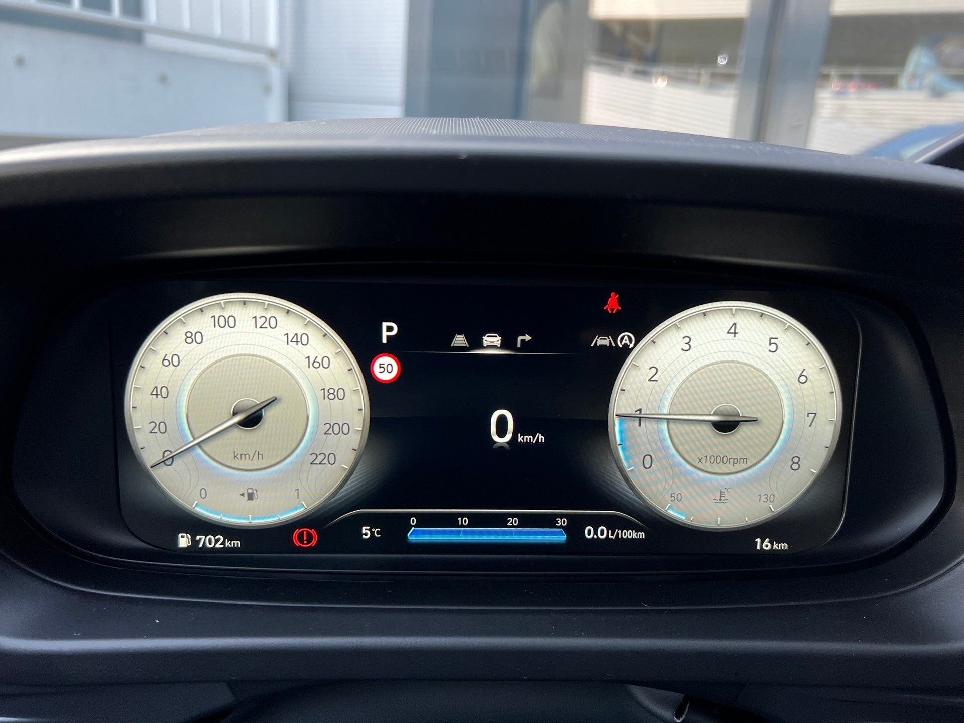 HYUNDAI i20 1.0 T-GDi Amplia DCT-image-18