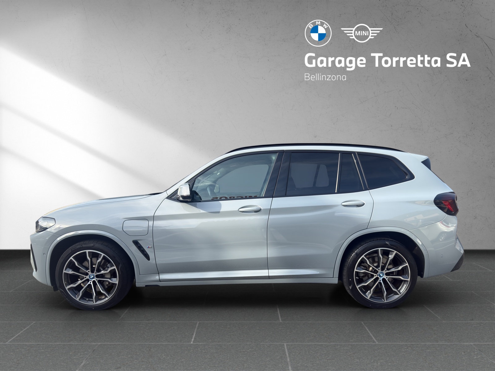 BMW X3 xDrive 30e M Sport-showroom-element-1