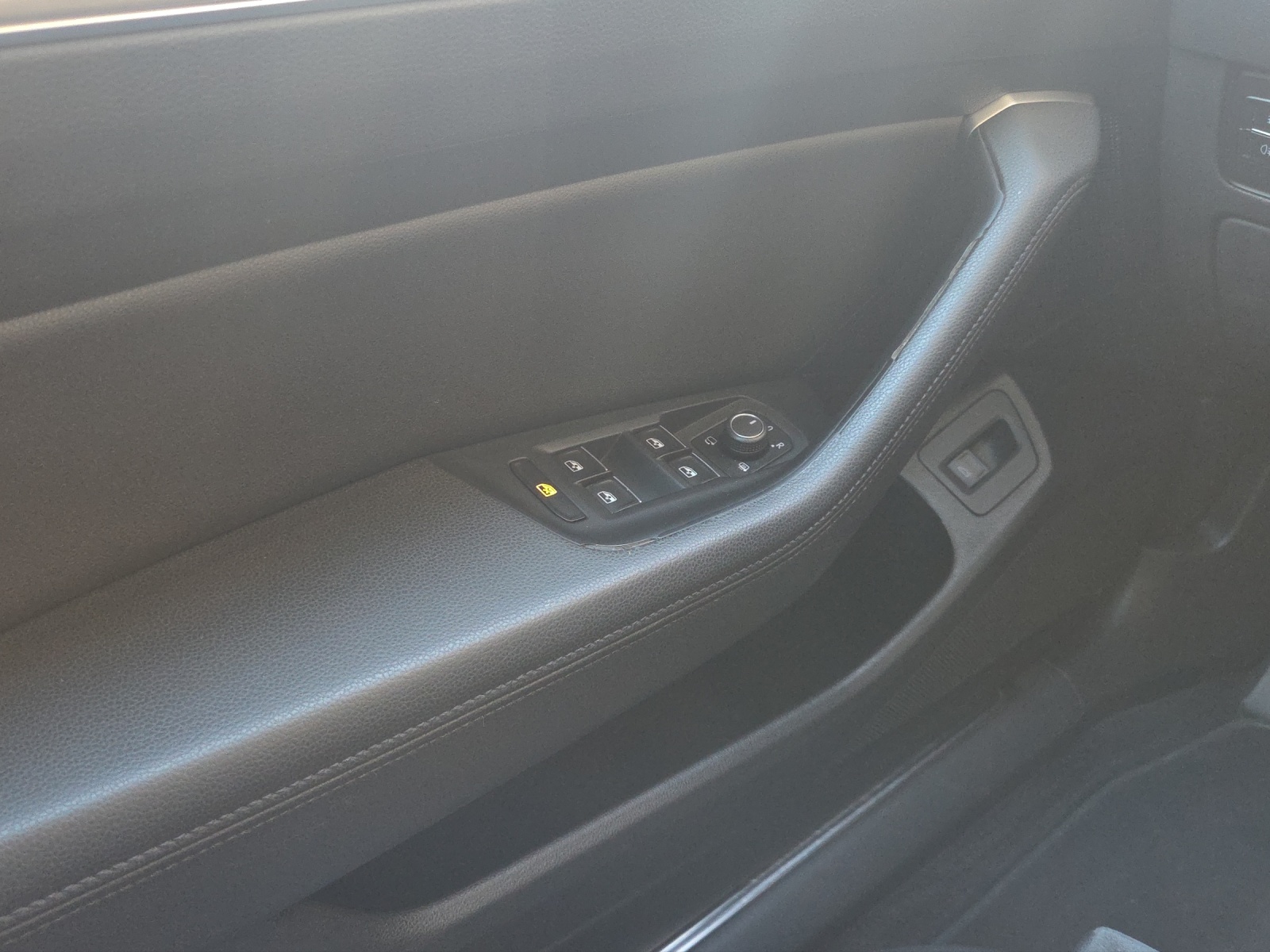 VW Passat Variant 2.0 TSI BMT Highline 4Motion DSG-image-13