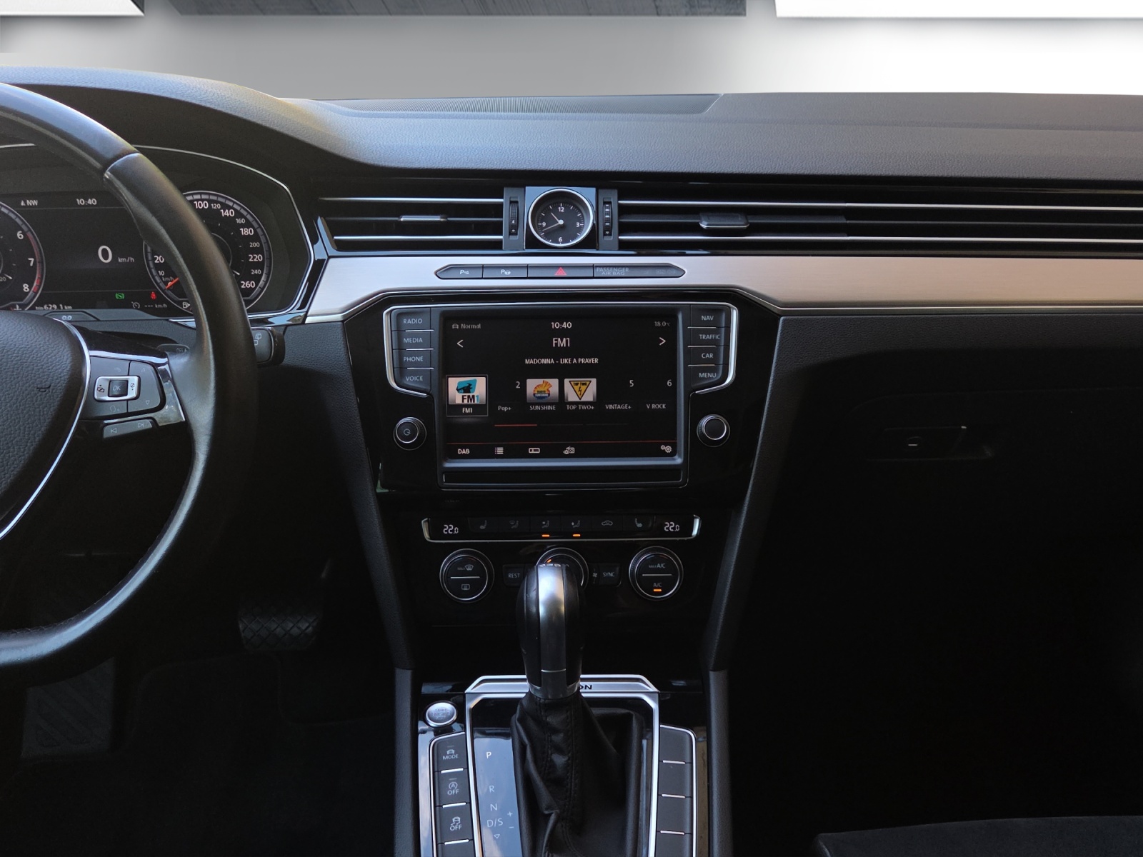 VW Passat Variant 2.0 TSI BMT Highline 4Motion DSG-image-11