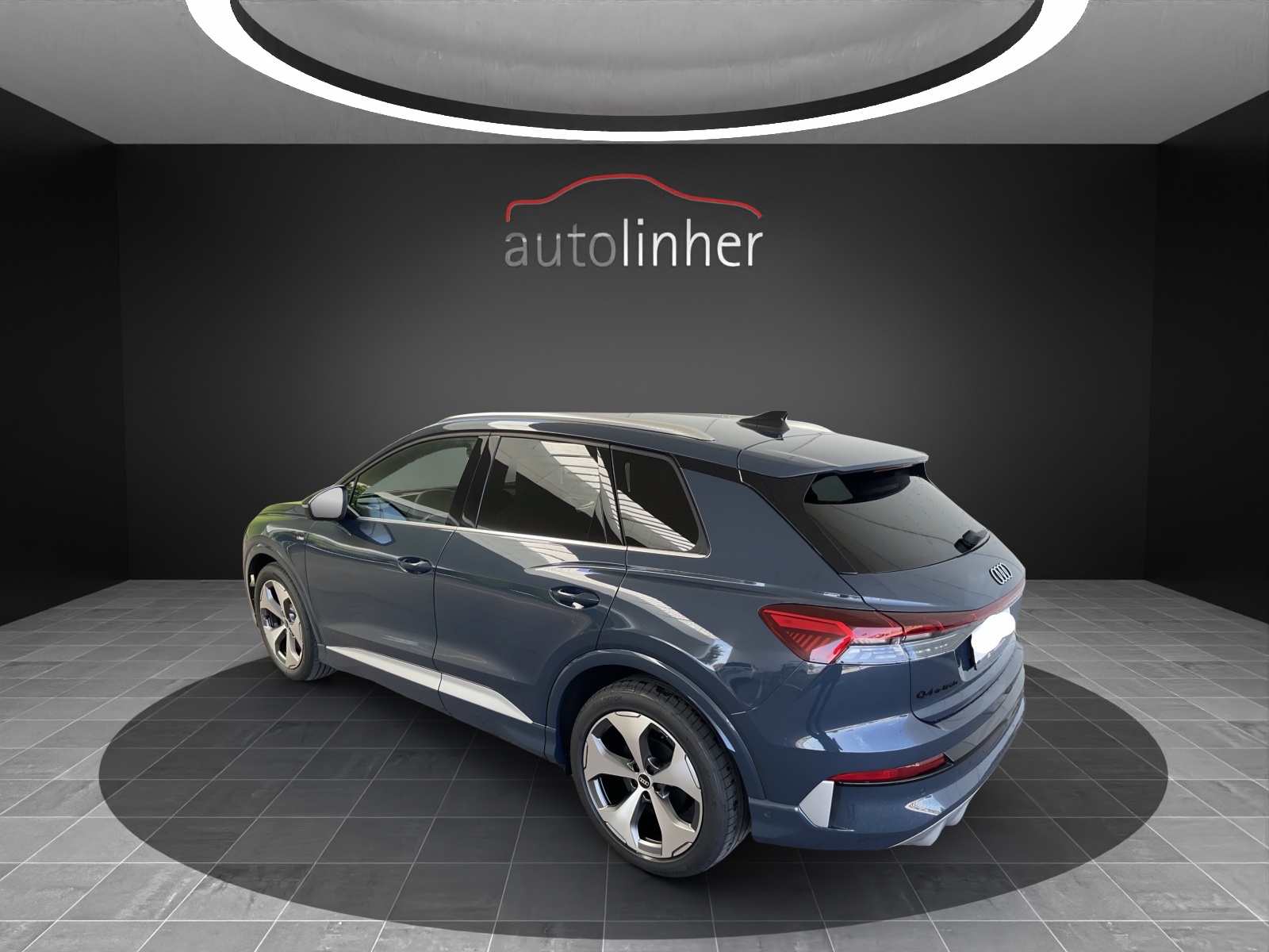 AUDI Q4 e-tron SUV quattro-showroom-element-2