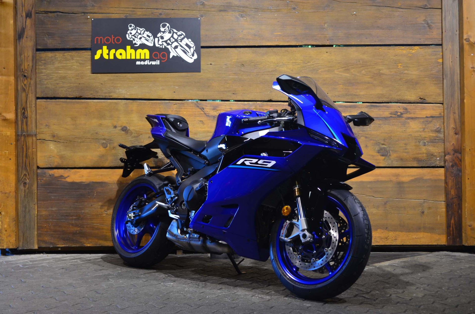 YAMAHA R9 ABS (auf Anfrage)
