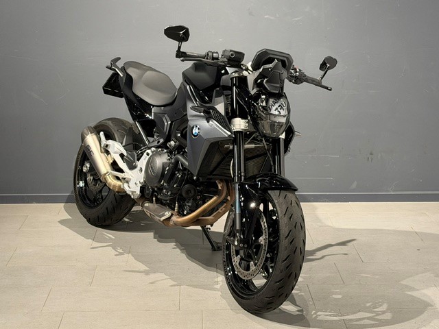 BMW F 900 R A2 (35kW)-image-1