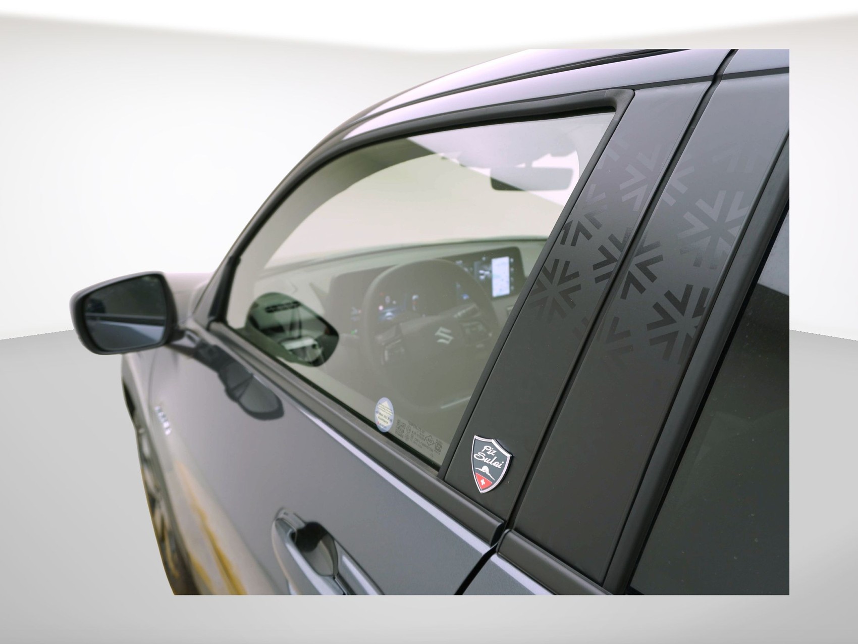 SUZUKI e Vitara Piz Sulai Top 4x4-showroom-element-3
