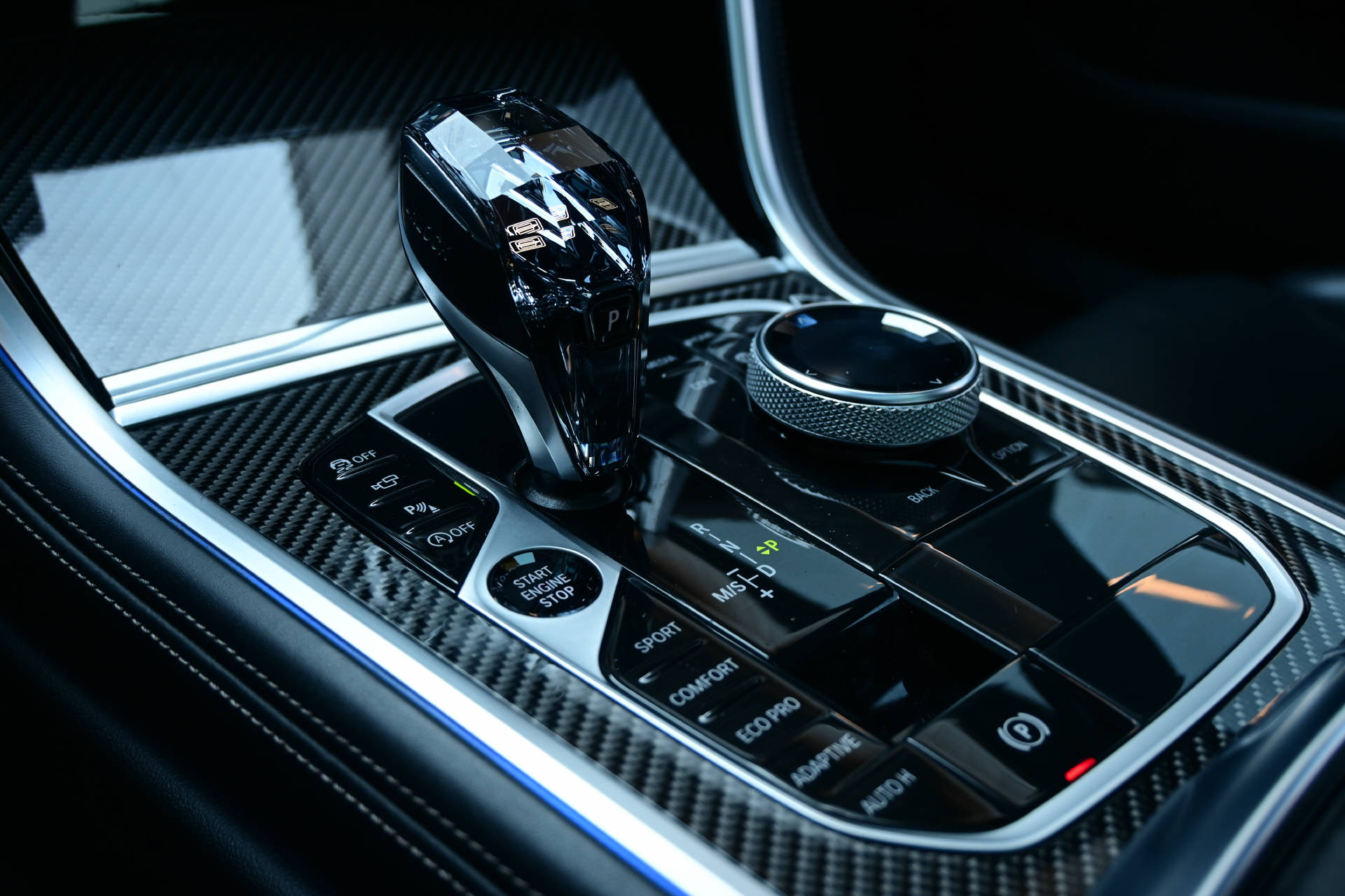 BMW 840i xDrive Gran Coupé *M-Sportpaket*HUD*H&K*Pano*All Black*-image-21