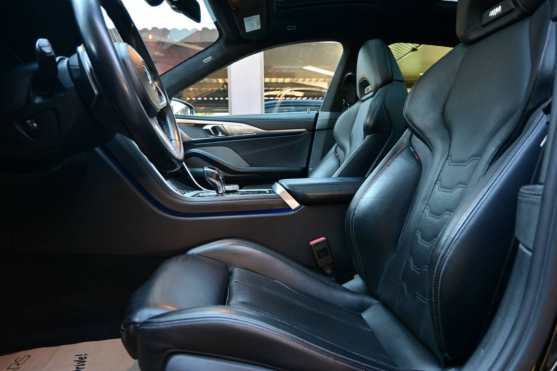 BMW 840i xDrive Gran Coupé *M-Sportpaket*HUD*H&K*Pano*All Black*-image-11