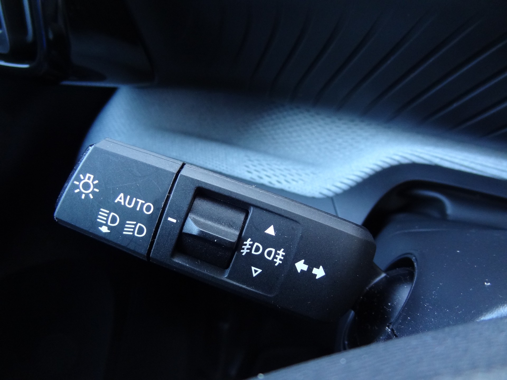 CITROEN C3 Aircross 1.2 MHEV Max 7Pätzer-image-21