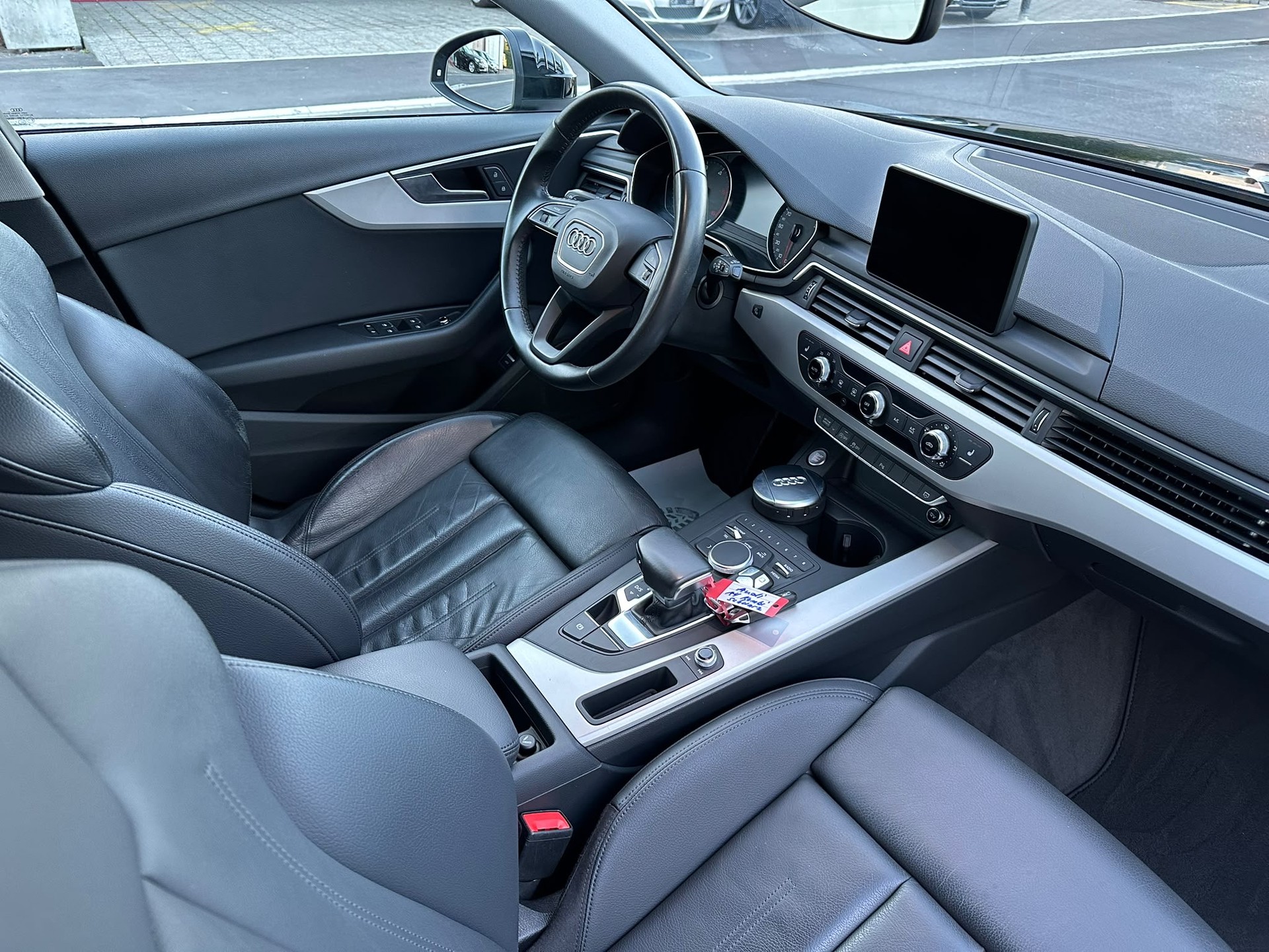 AUDI A4 Avant 35 TDI S-tronic-image-19
