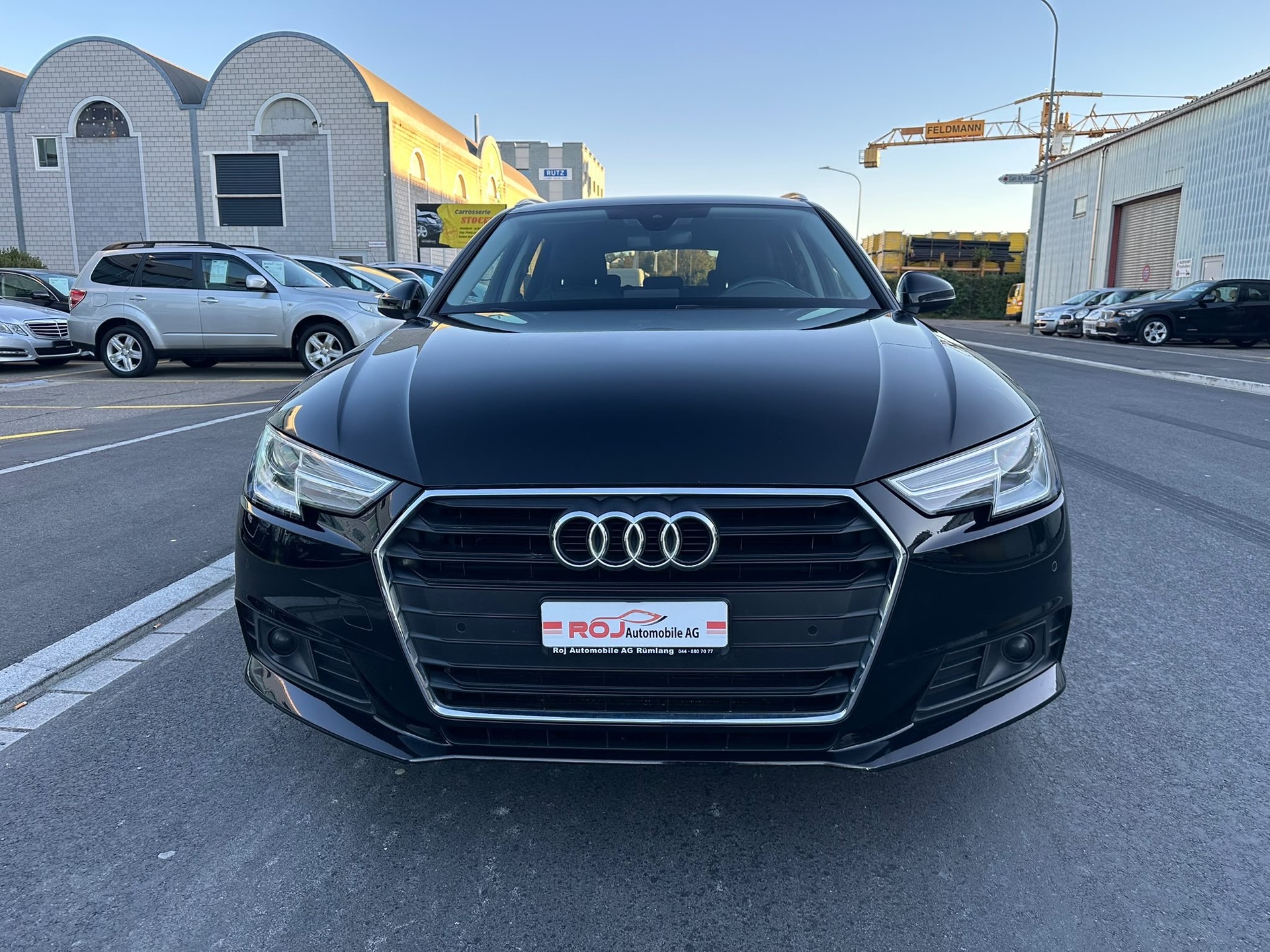 AUDI A4 Avant 35 TDI S-tronic-showroom-element-2