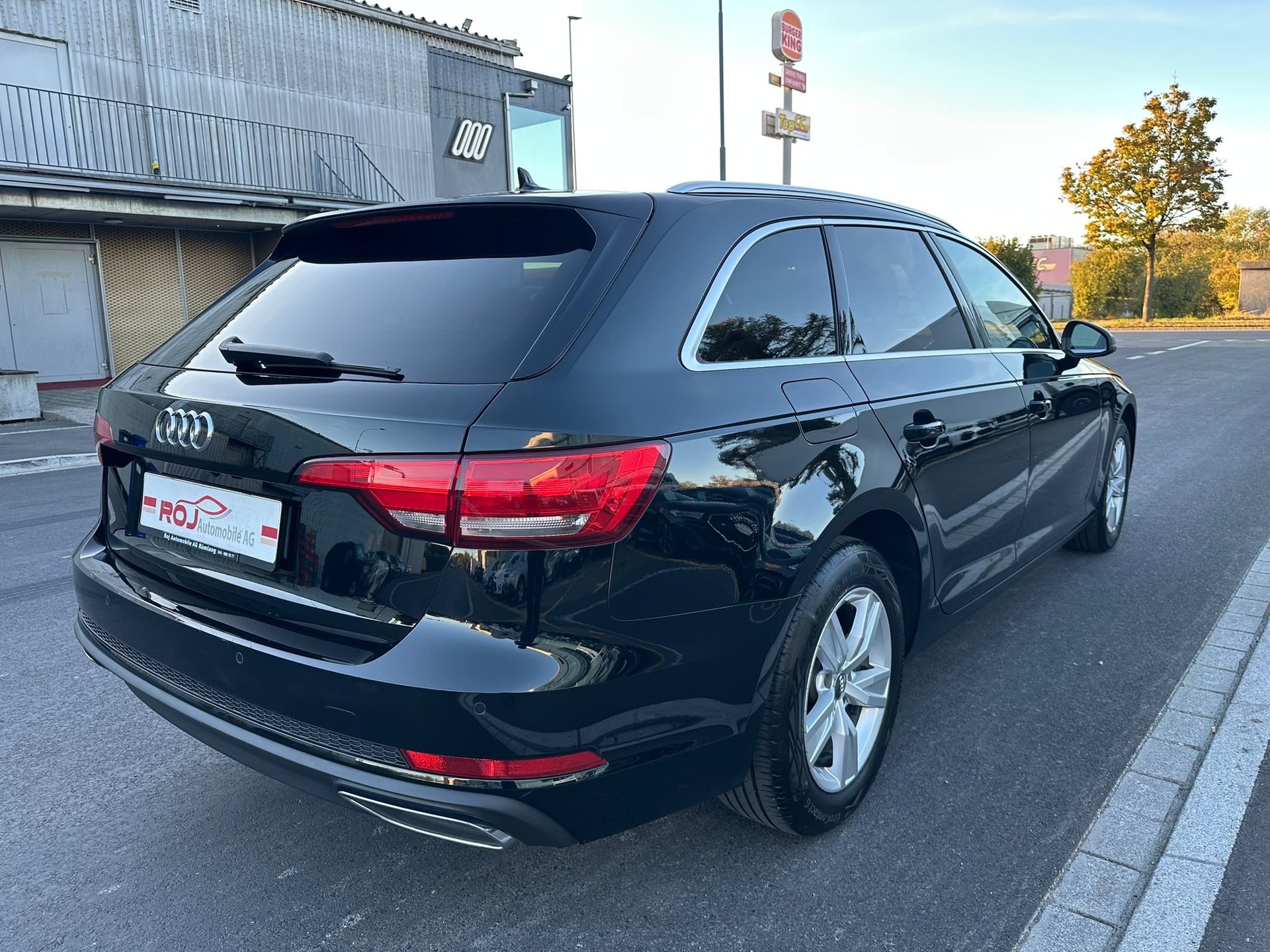 AUDI A4 Avant 35 TDI S-tronic-image-5