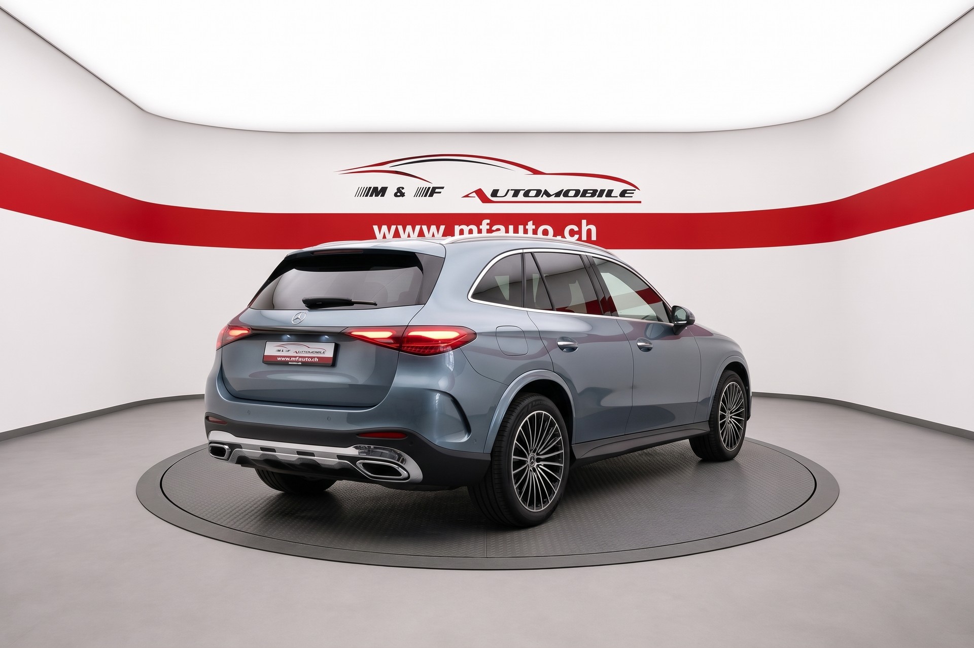 MERCEDES-BENZ GLC 300 de AMG Line 4matic-showroom-element-3