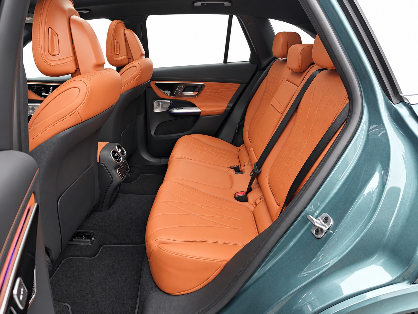 MERCEDES-BENZ GLC 300 de AMG Line 4matic-image-9