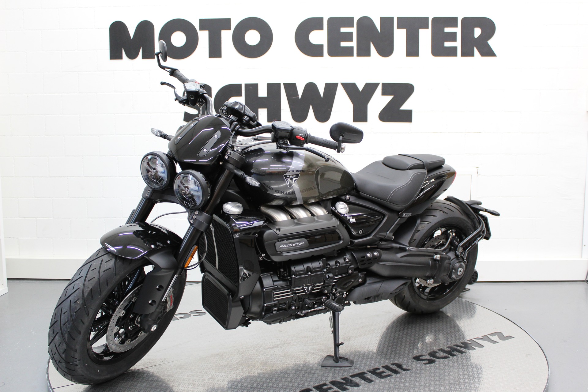 TRIUMPH Storm R-image-4