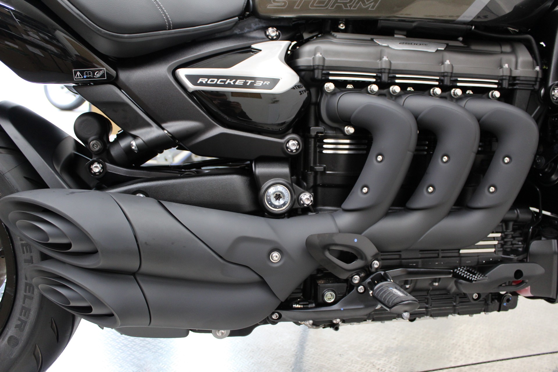 TRIUMPH Storm R-image-7