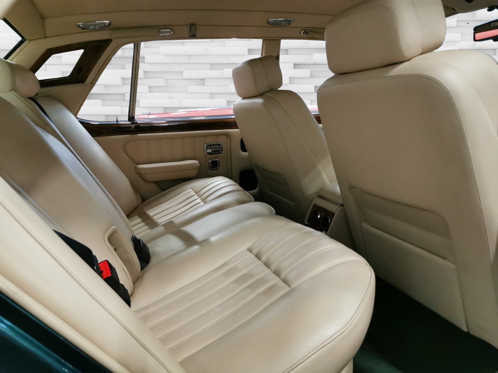 BENTLEY Brooklands-image-8