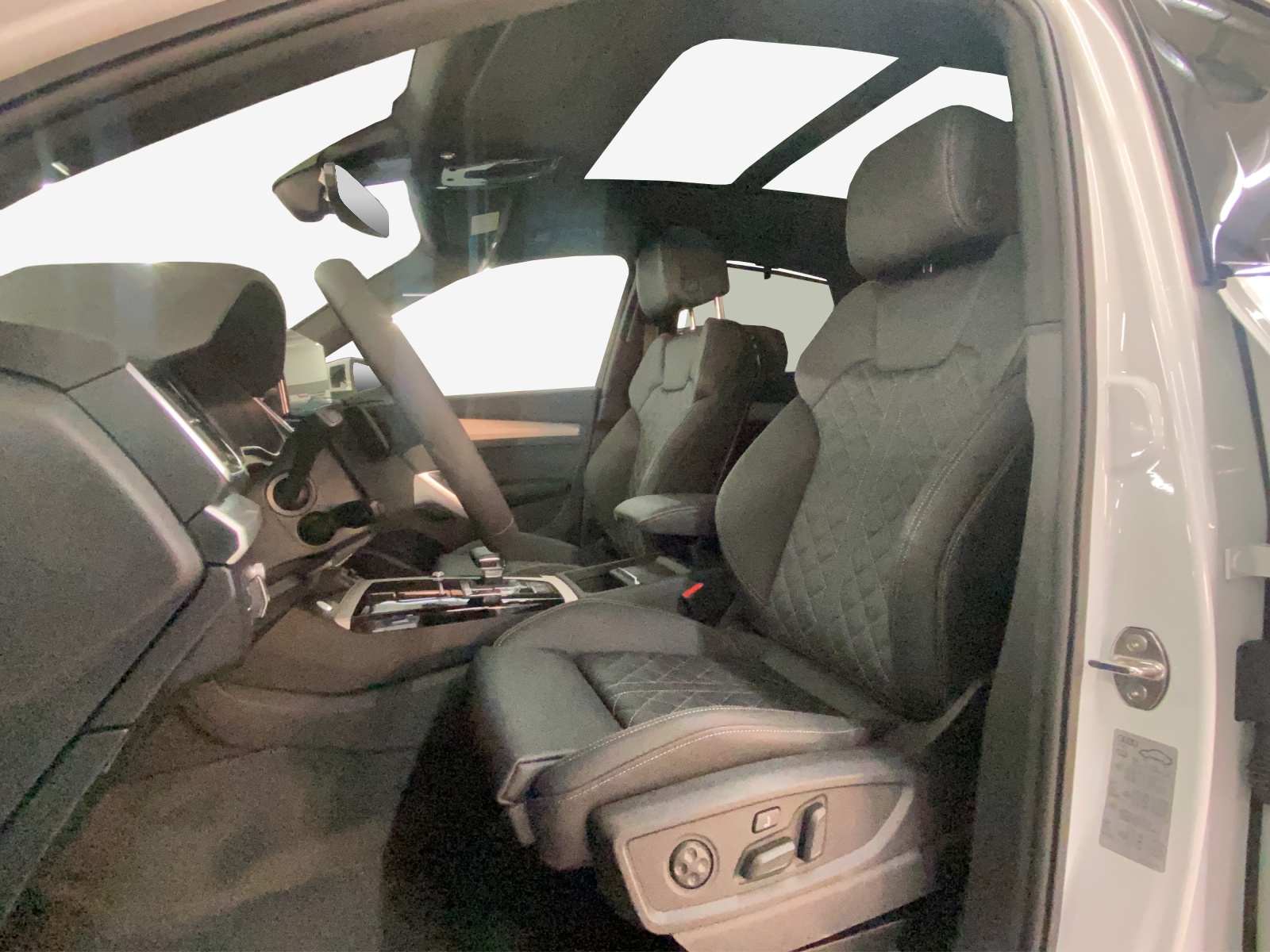 AUDI Q5 Sportback 50 TFSI e PHEV S line quattro S-tronic-image-6