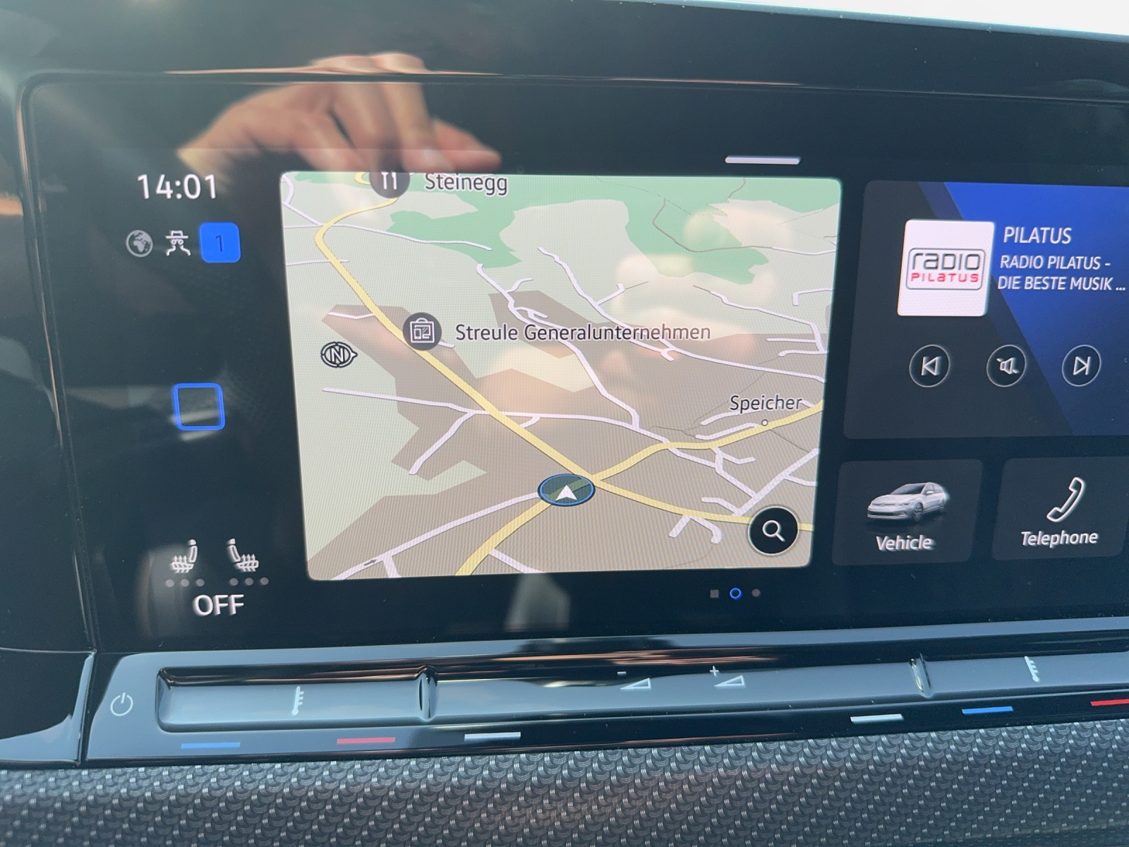 VW Golf Variant 2.0 TSI R-Line DSG 4Motion-image-14