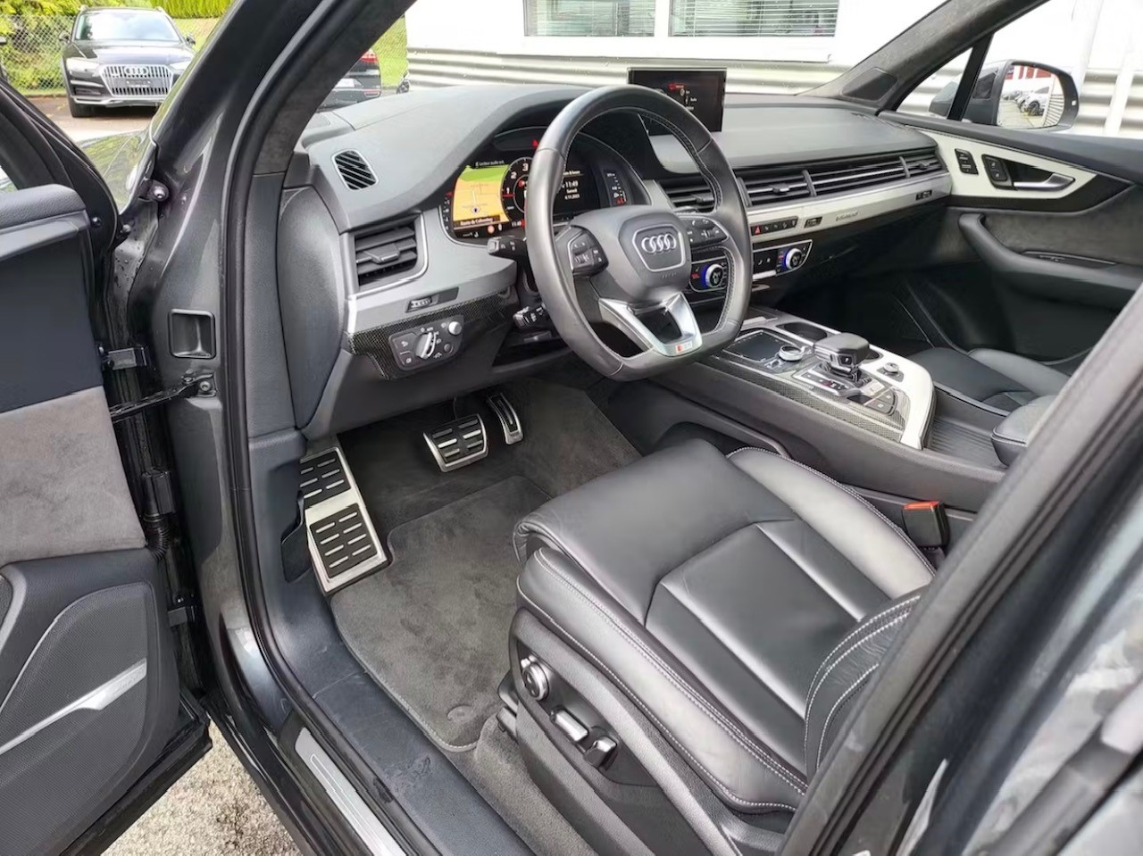 AUDI SQ7-image-2
