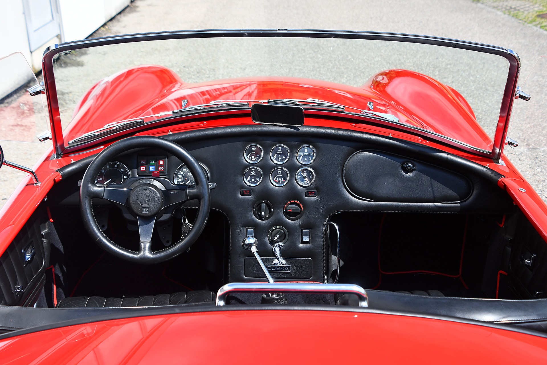 AC Cobra Mk IV "Ausstellungsfahrzeug Genfer Autosalon mit 4900km"-image-7