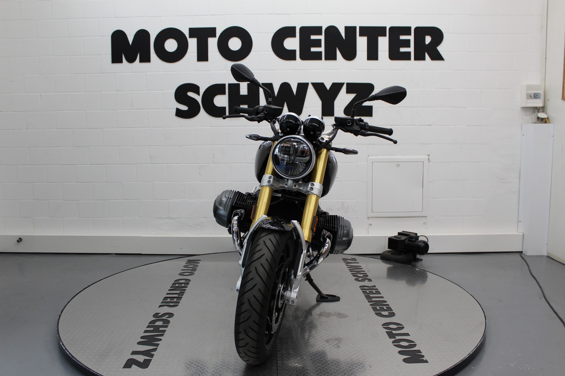 BMW R 12 nineT A2-image-2