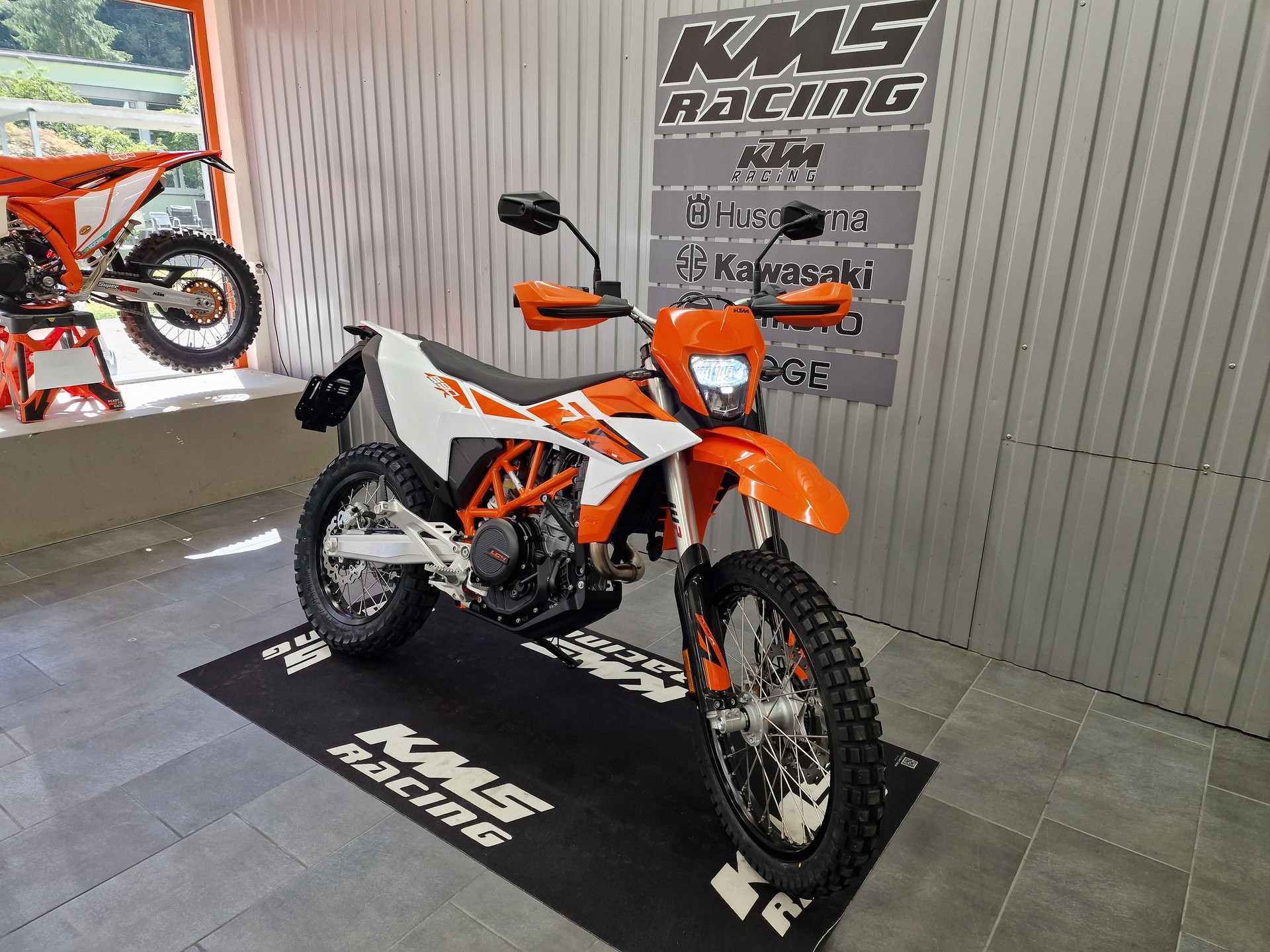 KTM 690 Enduro R-image-7
