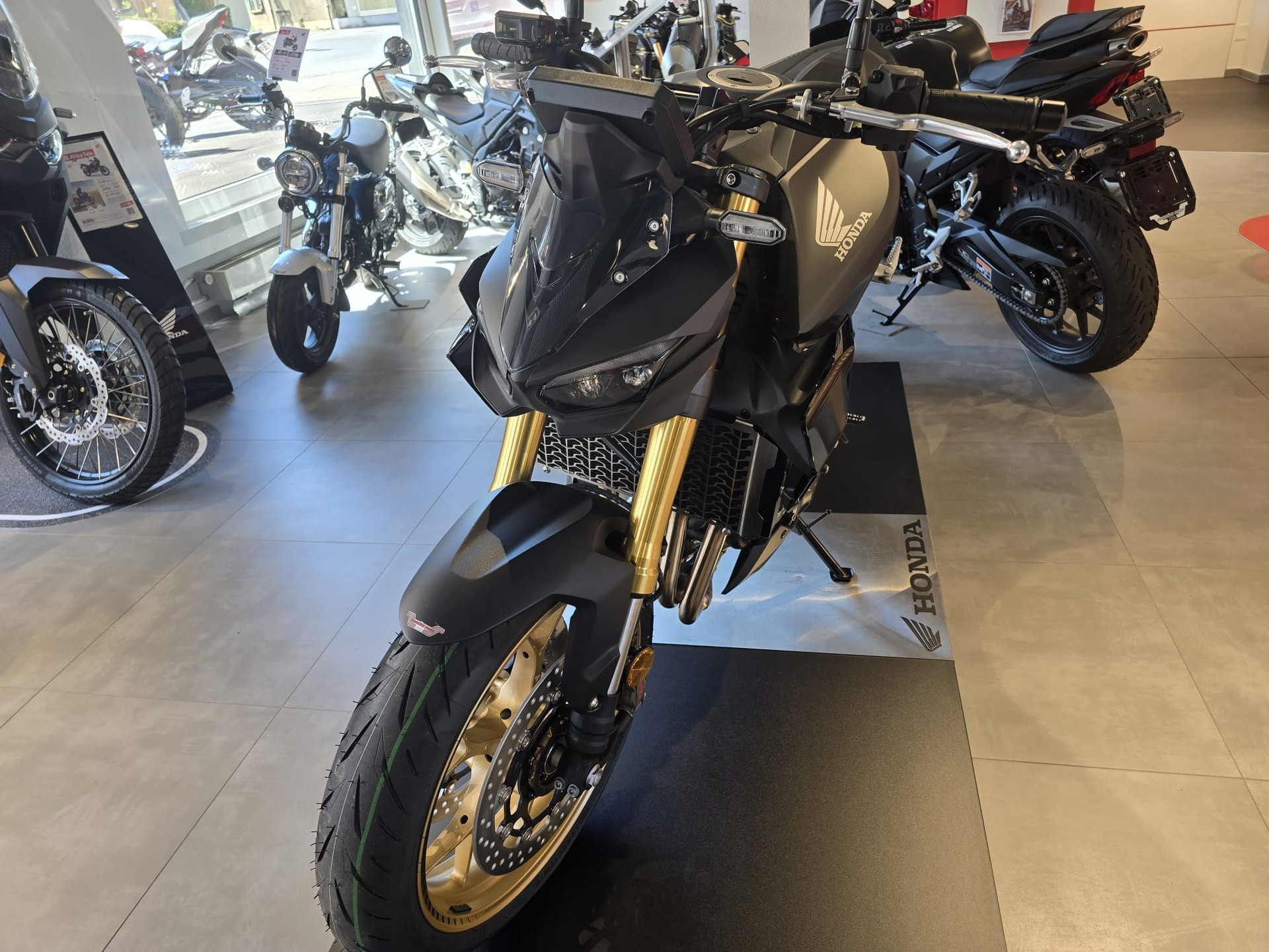 HONDA CB 1000 Hornet SP-image-4