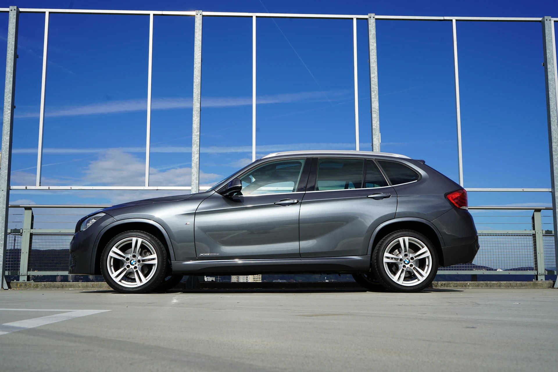 BMW X1 xDRIVE 25d STEPTRONIC M SPORT PLUS l 218 PS-showroom-element-1