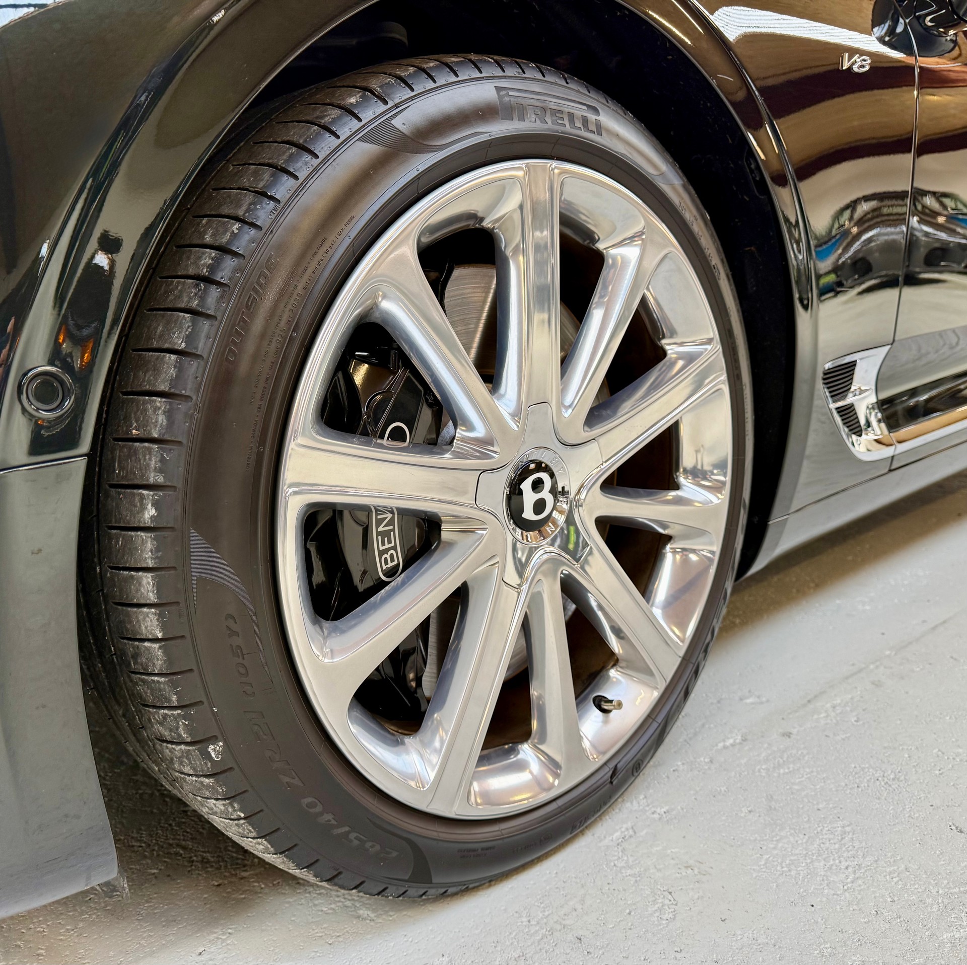 BENTLEY Continental GT 4.0 V8-image-5