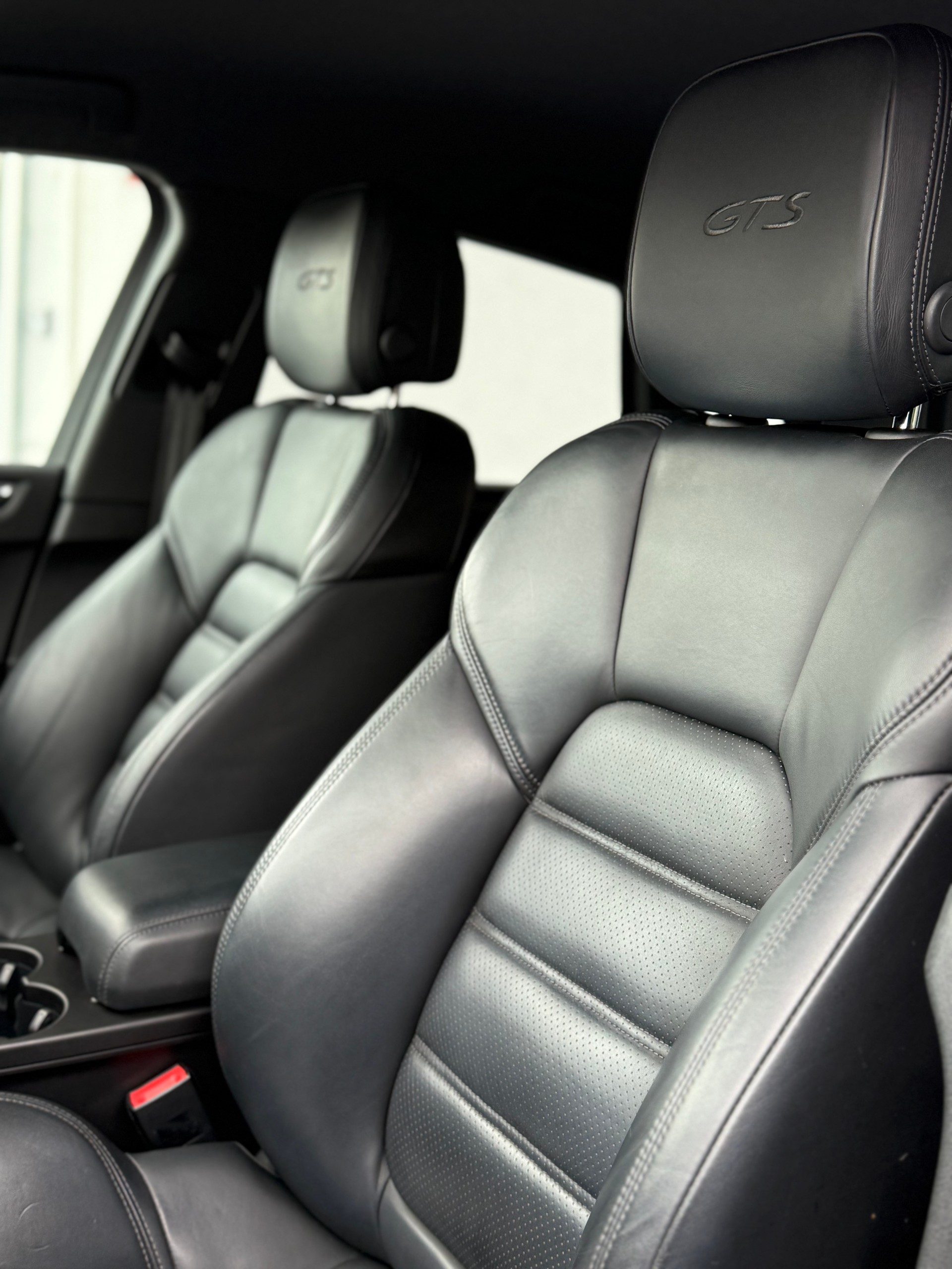 PORSCHE Macan GTS PDK-image-17