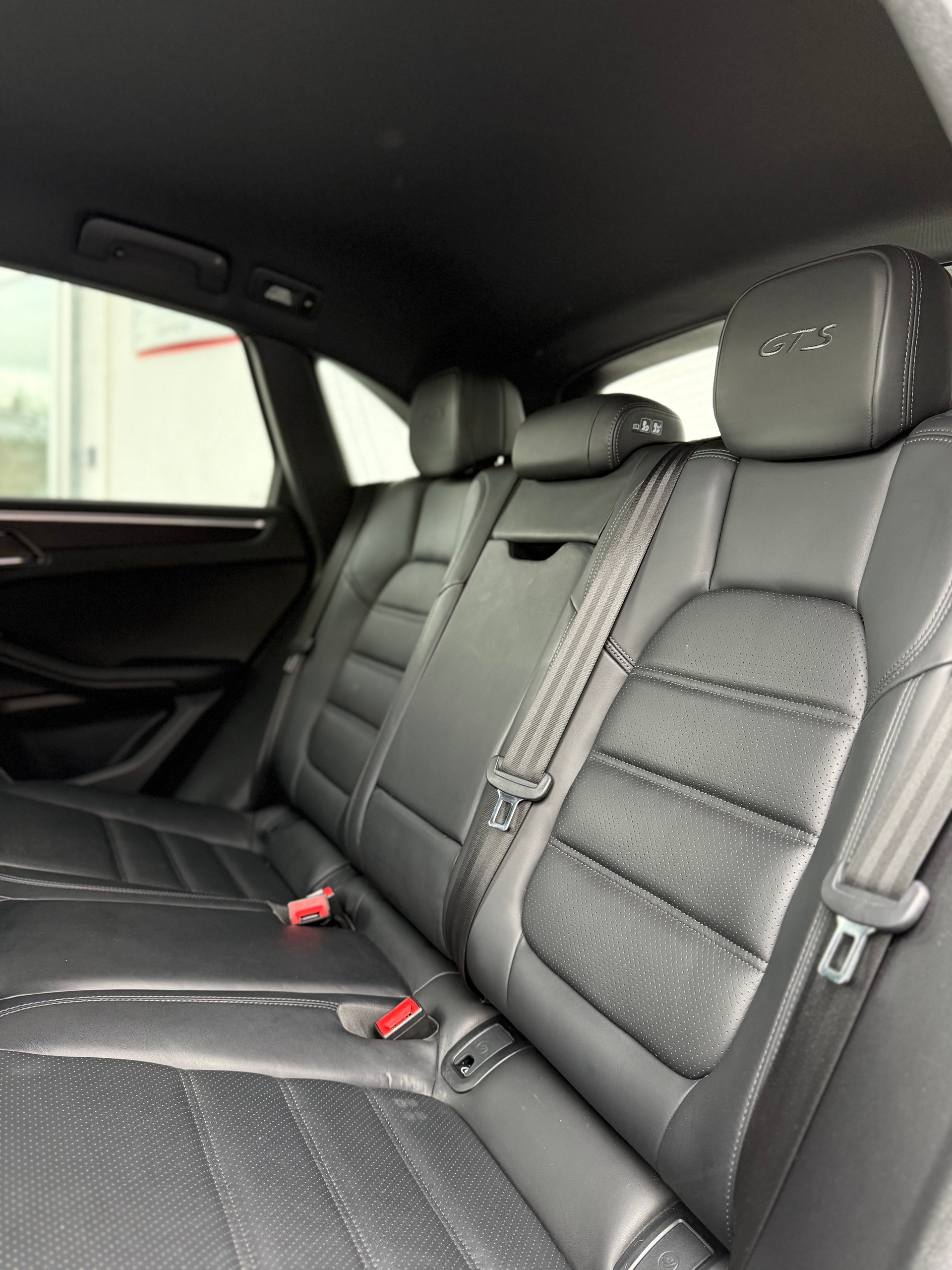 PORSCHE Macan GTS PDK-image-21