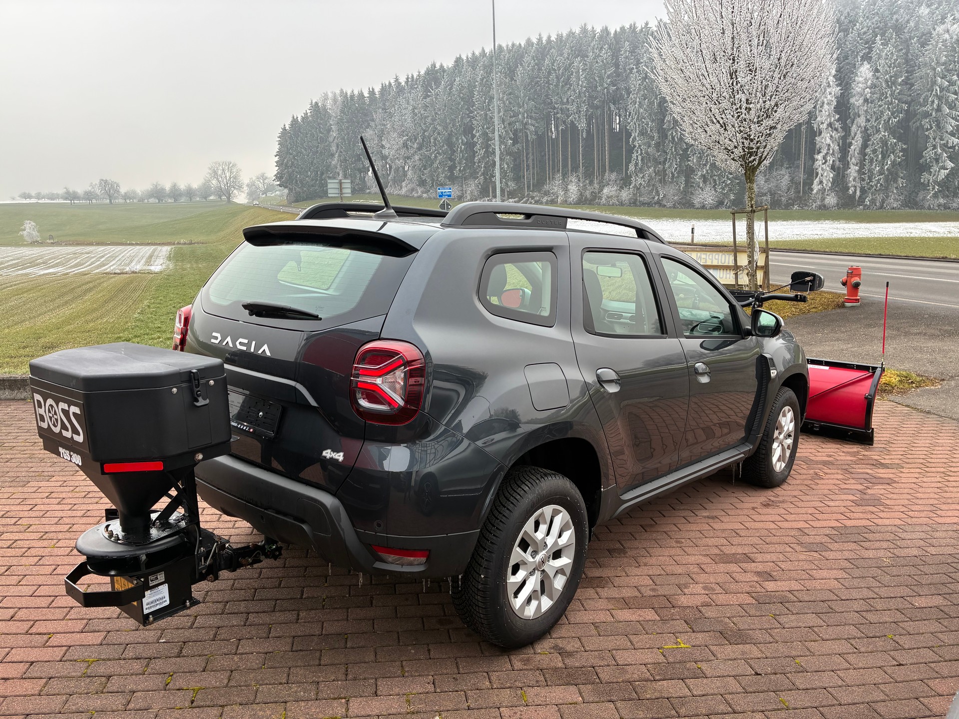 DACIA Duster Diesel Winterdienst-image-5