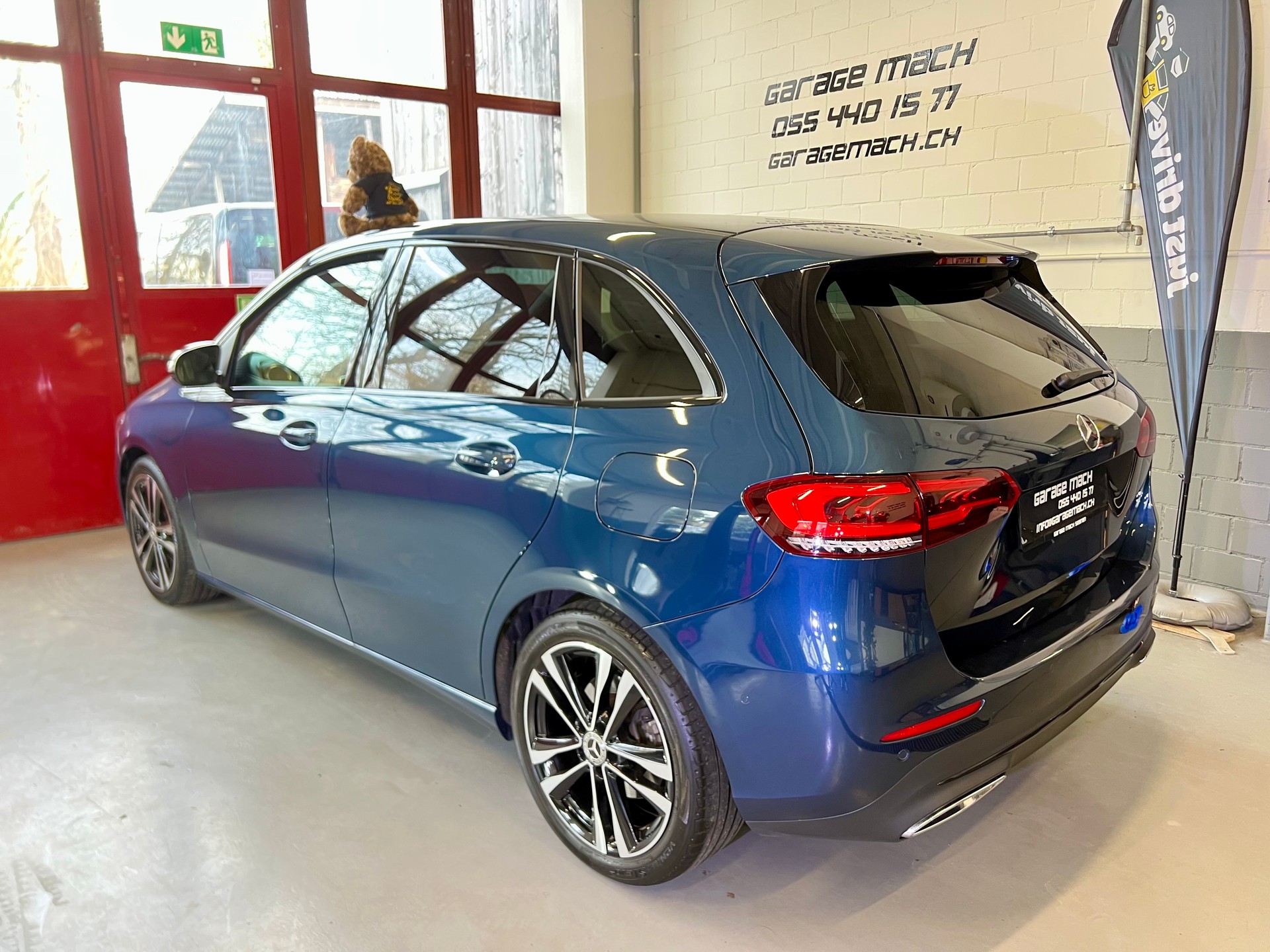 MERCEDES-BENZ B 200 Progressive 7G-DCT-image-4