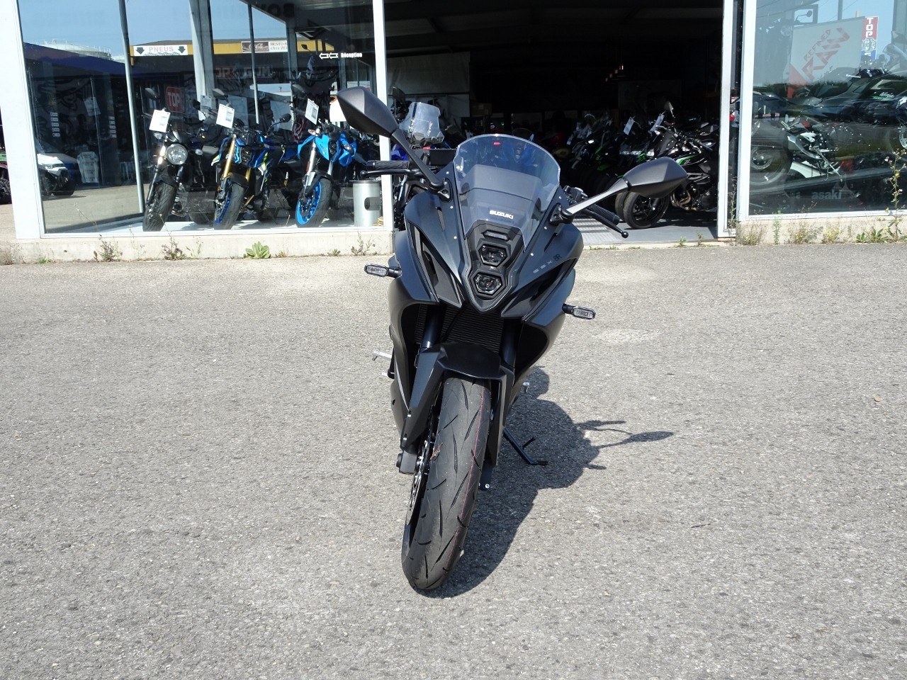 SUZUKI GSX 8 R-image-2