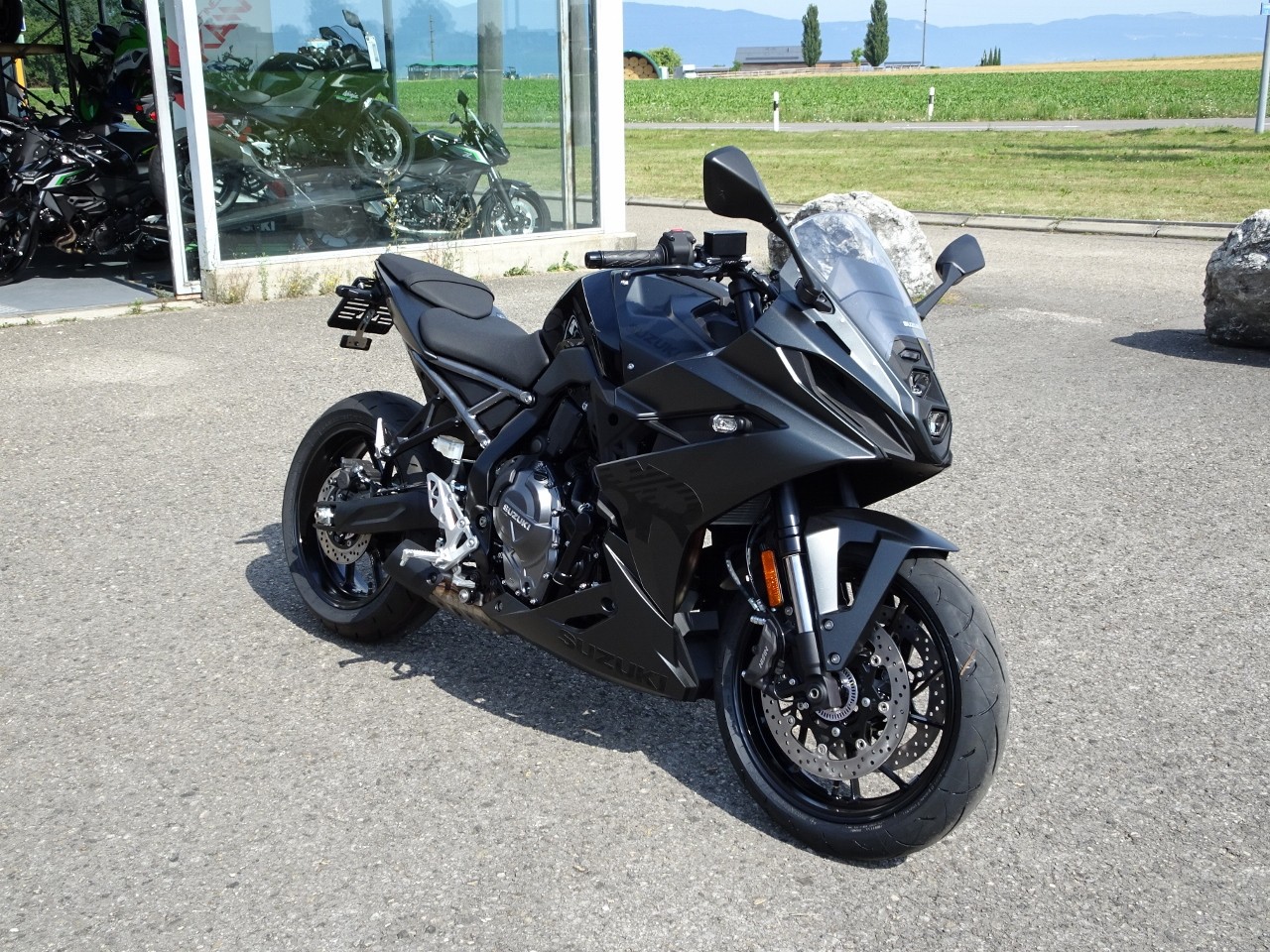 SUZUKI GSX 8 R-image-1