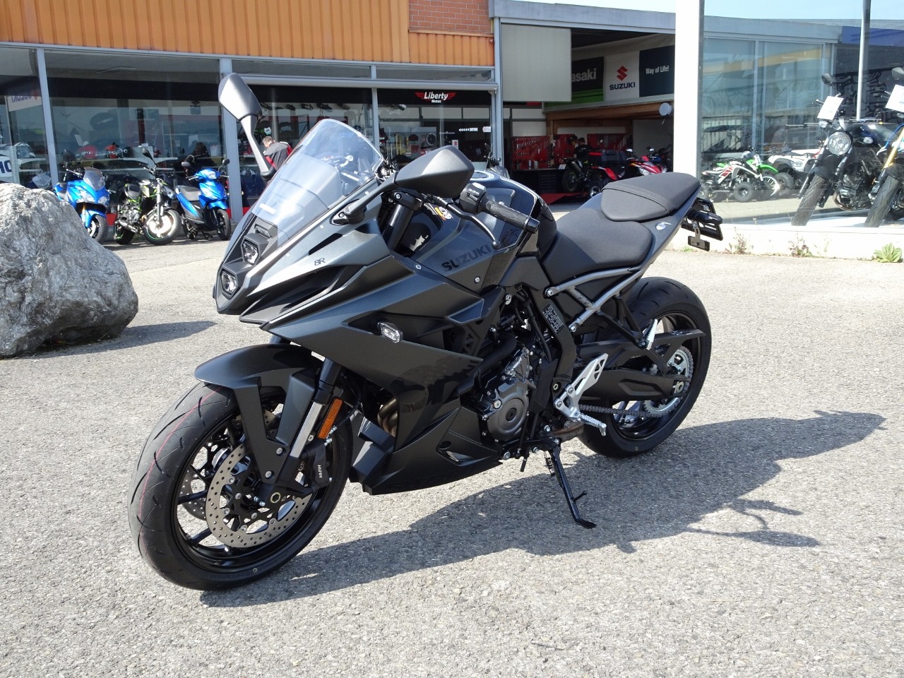 SUZUKI GSX 8 R-image-3