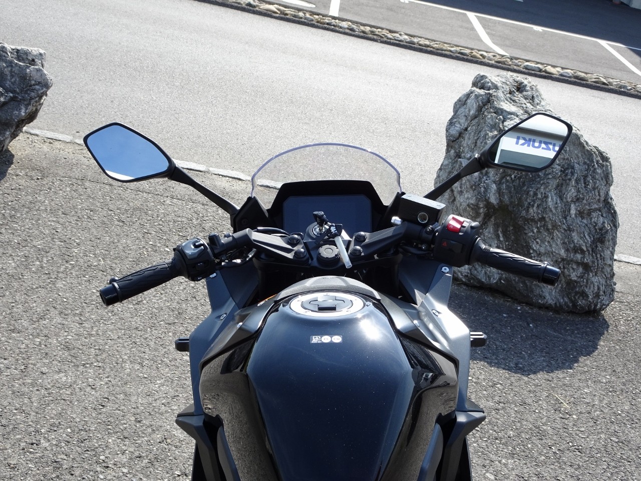 SUZUKI GSX 8 R-image-5